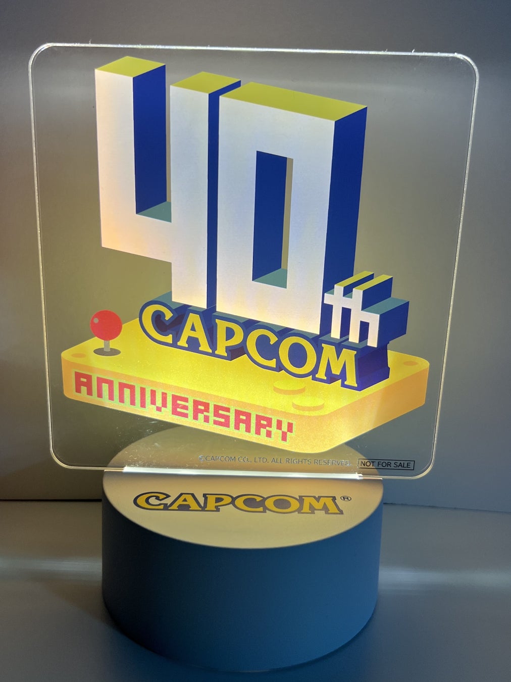 CAPCOM公式Twitter「カプコン40周年の思い出」プレゼントキャンペーン第１弾を開催！　第１弾は、最もやりこんだカプコンゲームを大募集！のサブ画像2_カプコン４０周年記念アクリルオブジェ