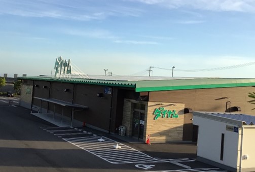 GX推進による持続可能な店舗づくりを目指してダイナムが太陽光発電設備の導入を拡大のサブ画像2_愛媛四国中央店への設置状況